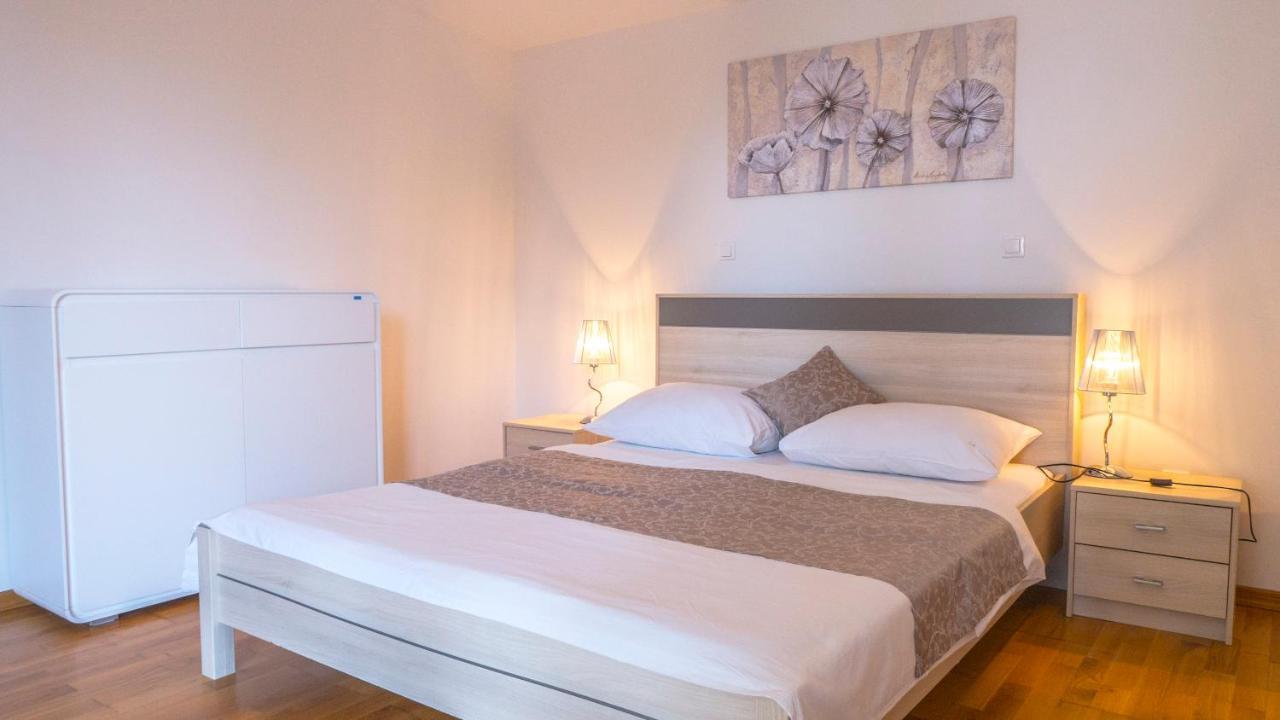 Luxury Apartments Andrea Marusici  ภายนอก รูปภาพ