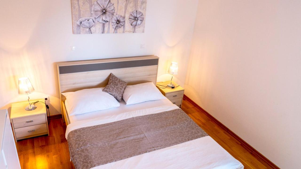 Luxury Apartments Andrea Marusici  ภายนอก รูปภาพ