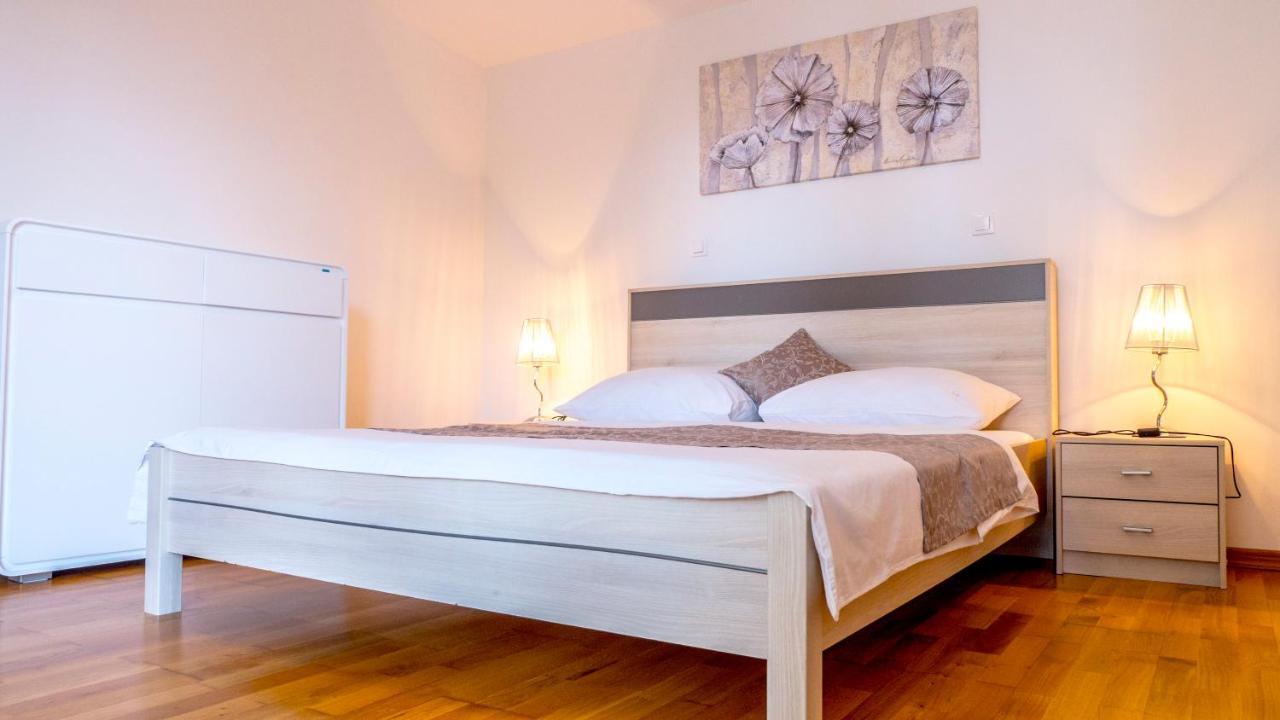 Luxury Apartments Andrea Marusici  ภายนอก รูปภาพ
